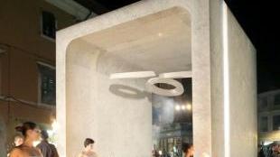 Marble week: installazione in piazza Alberica