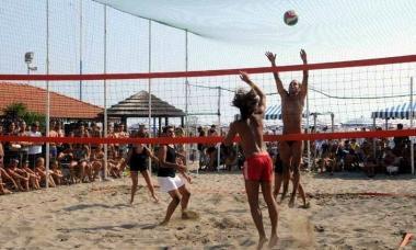 <b>BEACH VOLLEY. </b>Unazione di gioco 