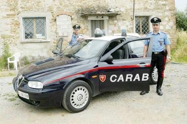 Una pattuglia di carabinieri 