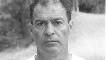 Ernesto Gallo è il nuovo allenatore del Progresso Campano di nascita ha giocato nell’Empoli (da difensore) per due stagioni e si è trasferito in città alla fine della sua carriera