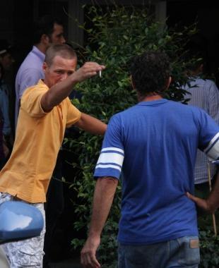 La protesta della folla gioved&igrave; a Iolo   