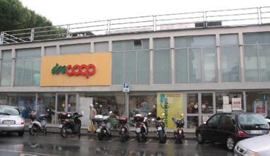 Beve limonata col detersivo, fuori pericolo il dipendente Coop