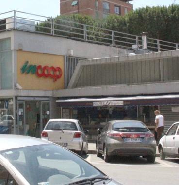 La Coop di via Toscana dove &egrave; avvenuto lincidente 