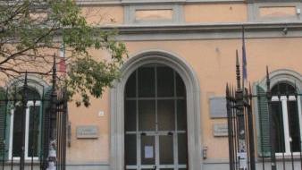 L’ingresso della sede di via Ernesto Rossi dell’Isis Niccolini Palli