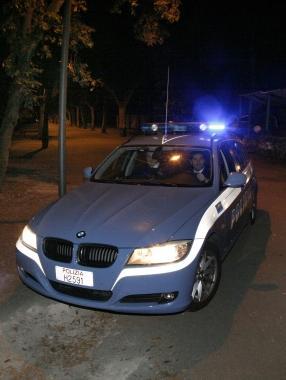 Una volante della Polizia   