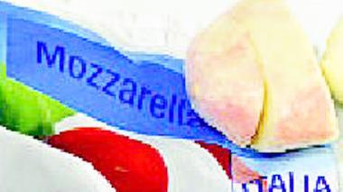 A tavola le mozzarelle diventano rosa