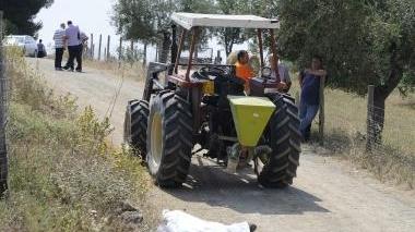 <b>INCIDENTE MORTALE</b> La salma dietro al trattore