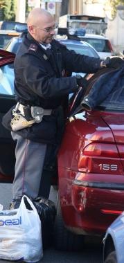 Nomade senza patente alla guida di una Bmw