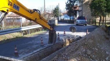 Lavori per estendere le fogne