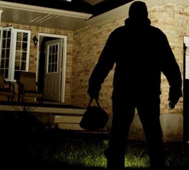 <b>FURTI.</b> Un malvivente pronto a entrare in azione 