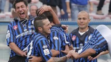 <b>AC PISA</b> L’esultanza dopo un gol; a sinistra Cesare Cava