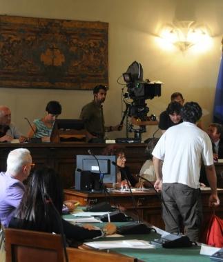 Si gira nellaula del consiglio comunale 