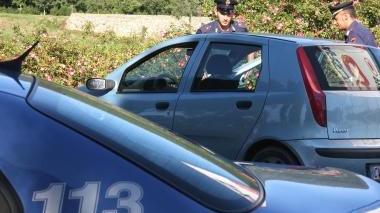La polizia durante un controllo