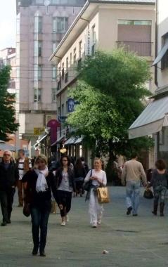 <strong>SHOPPING.</strong> Massesi a passeggio tra i negozi del centro