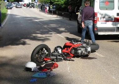 Quel che resta della moto dopo lincidente 