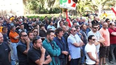 Si fermano le tute blu della Lucchini