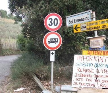 Via del Limoncino, al centro delle proteste contro la discarica