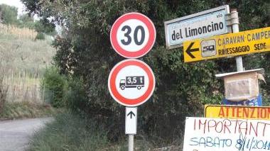 Via del Limoncino, al centro delle proteste contro la discarica