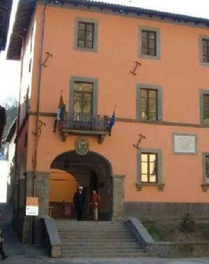 Il municipio di Gallicano
