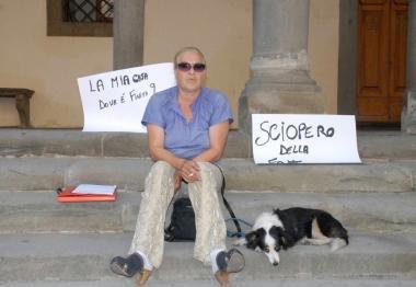 Il sindaco Marvogli e (in alto) Renata Venanzi 