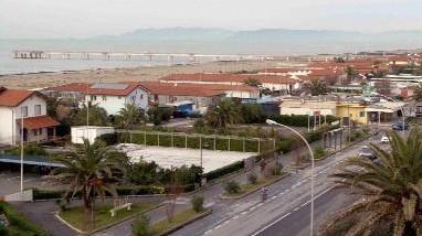 Il lungomare di Marina di Pietrasanta