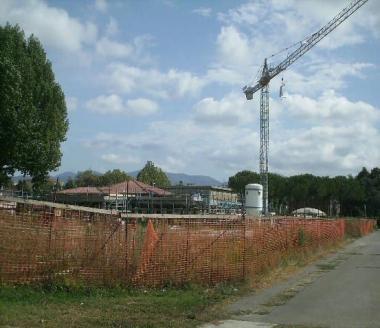 Da sinistra il capogruppo Pd Tambellini e il presidente del comitato di S. Anna Capocchi     