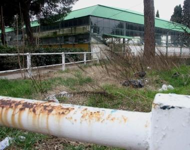 Gli edifici occupati allex ippodromo     