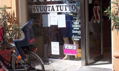 <b>AIUTO.</b> Una delle immagini scattate da Confesercenti 