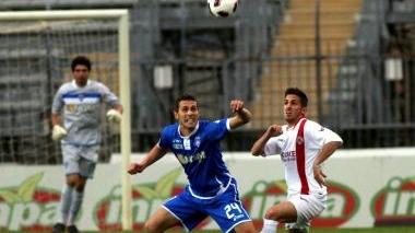 Lino Marzoratti in azione nel match contro il Livorno Il difensore azzurro piace molto al Partizan Belgrado
