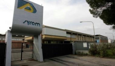 La Syrom chiude ma c'è un acquirente, si tratta sui posti