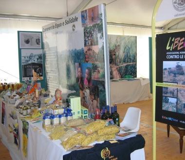Lassociazione si occupa anche di commercio equo e solidale 