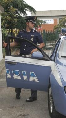 Una volante della polizia   