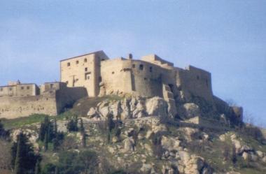 La Rocca Pisana al Giglio Castello torna ai gigliesi. Il Comune dell'isola ...