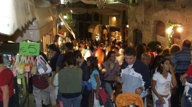 A cena a Castelnuovo per aiutare i bambini