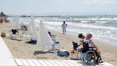 Ecco i disabili al mare a Pontedoro