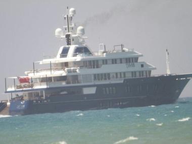 <b>MEGA YACHT.</b> Ieri davanti a Marina curiosit&agrave; per i nababbi russi   