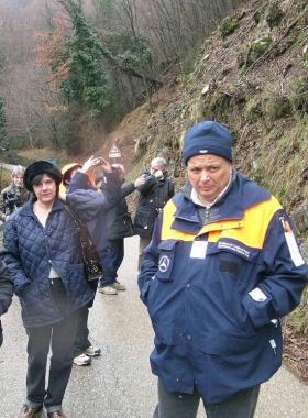 Un sopralluogo della protezione civile sulle frane di Cantagallo  