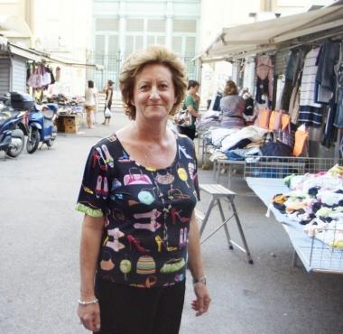 Maristella Calgaro e a fianco una panoramica di piazza Cavallotti 