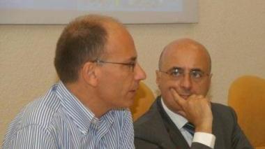 L’onorevole pisano Enrico Letta (a sinistra) con Roberto Bernabò, direttore del “Tirreno”