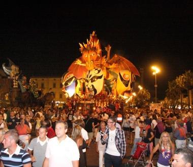 <b>LANNO SCORSO.</b> Il Carnevale estivo del 2010 