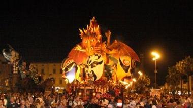<b>L’ANNO SCORSO.</b> Il Carnevale estivo del 2010