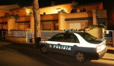 Lotta alla prostituzione: la polizia identifica 15 lucciole