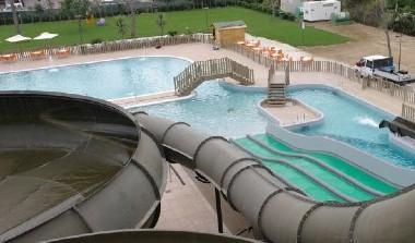 Acquapark di Tirrenia, aprono il ristorante, il bar e la piscina