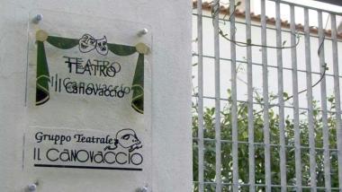 Risate e sventure con la "Cena dei cretini"
