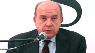 A sinistra del scorsa edizione premio e sopra Zagrebelsky