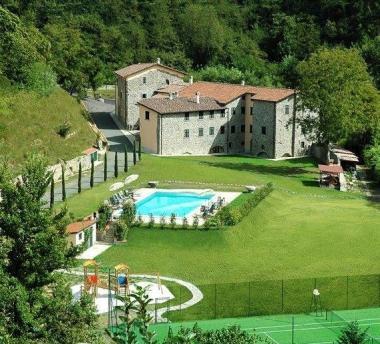 Lesterno del resort Ponte del Vegnuti sulle colline di Ceserano              