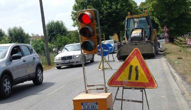 Crolla una pezzo di strada Traffico per Tirrenia in tilt