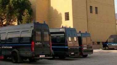 Manifestazione degli anarchici al carcere della Dogaia