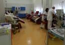 Donazioni di sangue e plasma in un centro trasfusionale     