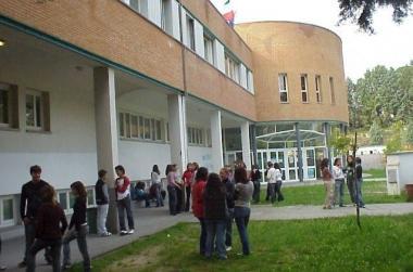 Lesterno dellistituto Cattaneo di S. Miniato 